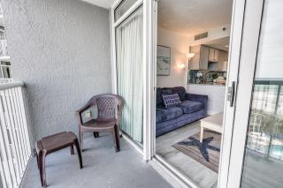 Newly Remodeled Direct Oceanfront Sea Watch Resort - 1