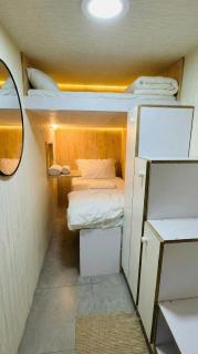Oval Tower Retreat, Business Bay - 9