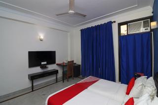 Hotel O Golden Cafe - 7