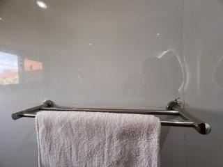 chambre moderne ventilé avec douche partagé a yoff virage N4 - 1