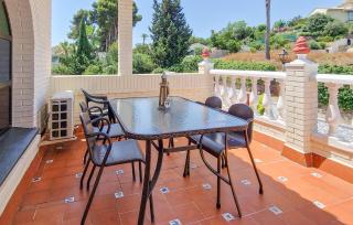 3 Bedroom Lovely Apartment In Malaga - 6