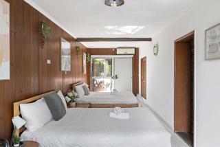 Simple 2-Double Bed Studio Stay - Peakhurst - 6