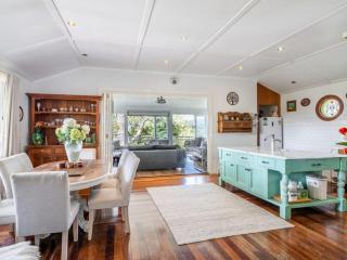 Tulip Gardens Estate - Spa, Sauna & Pet Friendly - 9