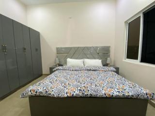 Modern Executive Suite - 6