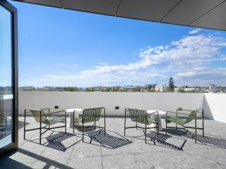 Ground Floor Apartment with Private Courtyard - 1