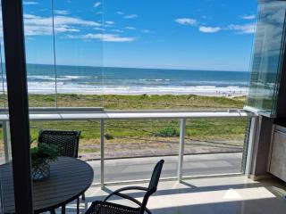 Apartamento de alto padrão frente para o mar - 0