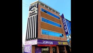 Sky Motel - 5