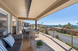 Beachfront Luxury - Games Room & Beach Essentials! - 0