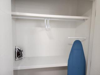 Cozy, Classy 2 BedRM Private Suite with Netflix and Parking - 5