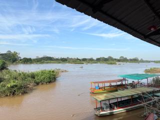 Dondet Suns down 1 Guesthouses riversides view - 7