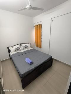 Park side 1 BHK , Wifi, Lift, backup, Non AC - 9