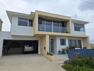 Sorrento Bluewater Apartment - 8