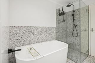 NY Style Loft, Walk to RAC Arena, CBD Offices, Universities - 4