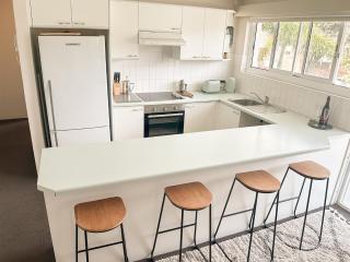 150m to Dee Why Beach - 3