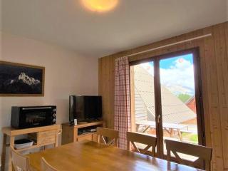 Chalet duplex à La Joue du Loup, 3 pièces, parking inclus - FR-1-504-711 - 8