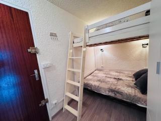 Studio lumineux aux 2 Alpes, balcon sud, parking - FR-1-546-64 - 1