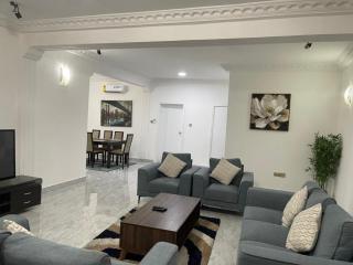 Nkrabea Royal Apartment - 9