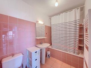 Appartement cosy T2 avec balcon, animaux acceptés, parking privé - FR-1-857-31 - 3