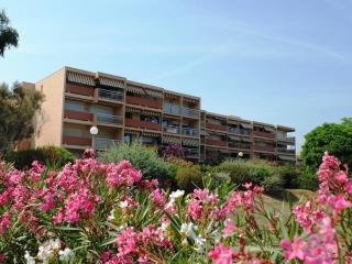 Studio coin nuit avec terrasse et parking privatif à Bormes-les-Mimosas - FR-1-251-900 - 2