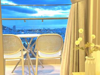 May the song- Luxury apartment see view - 7