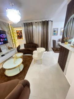 Stylish Luxe Apartment 10 mn to the Int Airport - 0