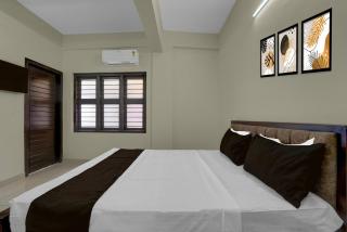 Super Hotel O Engineering College Sreekaryam Formerly B S Plaza - 2