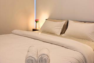 TheCozyRooftop Modern Comfort in Brunswick Center - 1