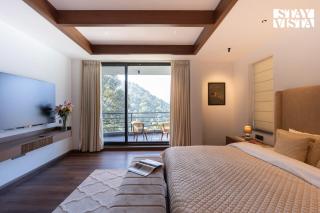 StayVista at Eira Villa with Bonfire, Heated Pool - 3