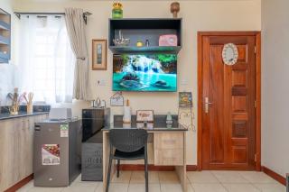 Sleek Studio Apartment in South B Near JKIA Airport,SGR-Railway,Expressway & Near Nairobi CBD - 5