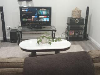 best one bed room close to parks and amenities - 2