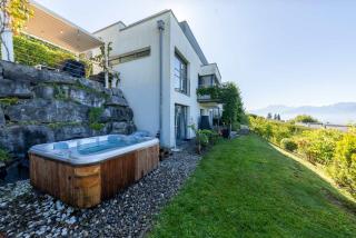 Spacious 3-Bedroom Villa in Montreux - 1