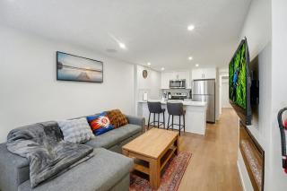 Cozy Place to Stay in Mahogany SE Calgary - 6