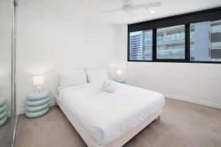 Riverside Modern Living 2B2B Apt with Parking - 2