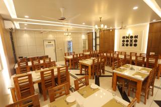 Luxury stay by Pride Dabok - near Udaipur Airport - 9