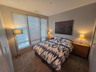 Cozy Condo in the heart of the city - 8