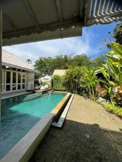 4BR Tropical Private Pool Villa in Kerobokan - 5