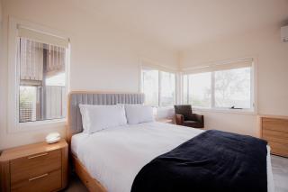 Surfside House Dodges Ferry coastal retreat - 7