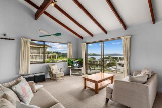 Panui Views - Snells Beach Holiday Home - 4