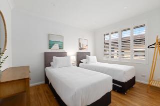 Bright 3-Bed Apartment Near Coogee Beach - 2