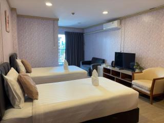 OYO 75446 Travis Inthamara 49 - 3