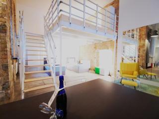 SC 00 LOFT by ROCKCHAIR Apartments l SUPERHOST Status l Unique & Style Loft 230 sqm 2 Floors Tablefootball Tabletennis 3 Bathrooms Boxspringbeds welcomes you! - 9