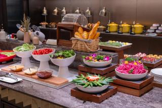 Orange Crystal Qingdao Taidong Pedestrian Street Yan'an Third Road Hotel - 7