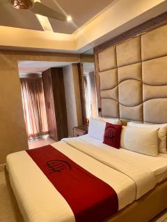 Hotel Heaven Heights - 9