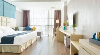 Wilson Holiday Hotel - 9