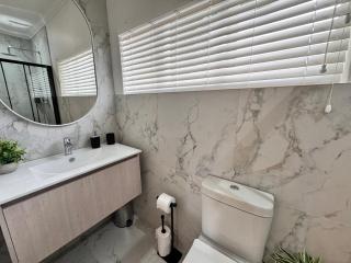 55 Albatross Guesthouse - 2