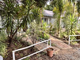 55 Albatross Guesthouse - 5