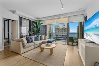 Ultra Broadbeach Luxe - Ocean Deck - 2BR Retreat - 1