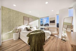 2022 Modern 3BR Tesla Charger City Views - 8