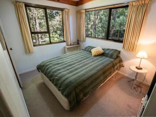Tuis Song - Golden Bay Holiday Home - Pakawau - 1