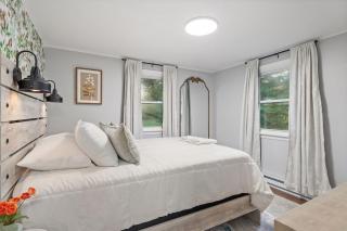 Near Ithaca! Hot Tub! LRG Home! Sleeps 14 Dogs ok! - 9